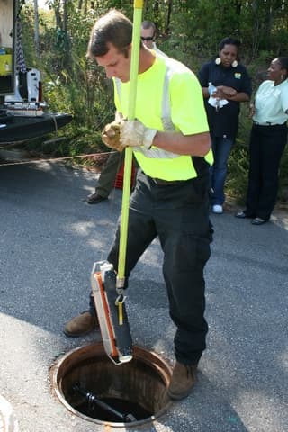 Jeff cty asset management redzone sewage pipe inspection robot2